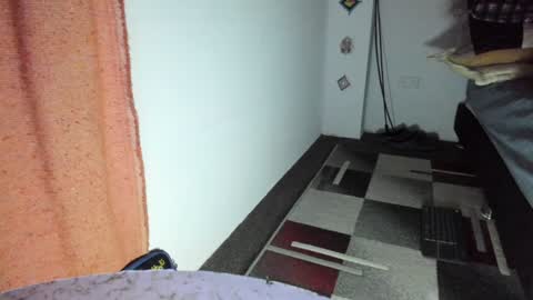 Snapshot of sexycolombian2022 chatting on January 2025 12:19:01 PM Antonioylola online show from January 2025 12:19:01 PM