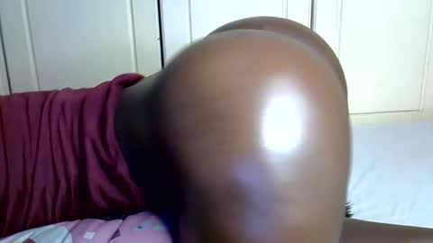 Snapshot of sexycurvy_2580 chatting on May 2026 04:20:01 AM Sexycurvy 2580 online show from May 2026 04:20:01 AM