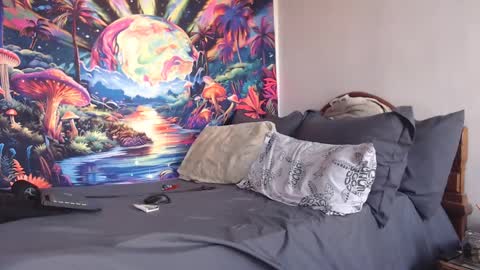 Snapshot of sexydarkhunter2 chatting on September 2025 09:37:01 PM Mike online show from September 2025 09:37:01 PM