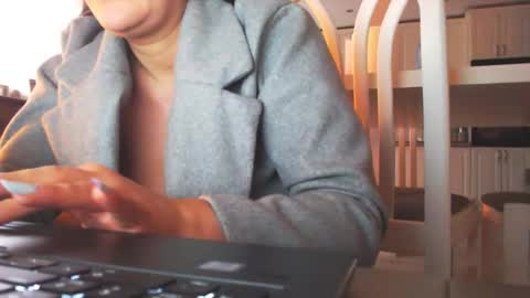 Snapshot of sexydomina chatting on December 2024 10:45:02 AM sexylady online show from December 2024 10:45:02 AM