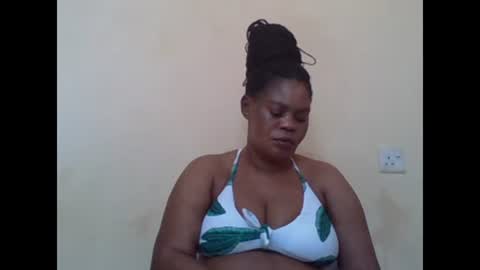 Snapshot of sexydove2 chatting on March 2025 01:26:02 PM EMILY online show from March 2025 01:26:02 PM