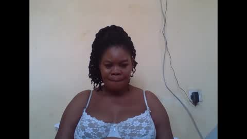 Snapshot of sexydove2 chatting on September 2025 06:37:02 AM EMILY online show from September 2025 06:37:02 AM