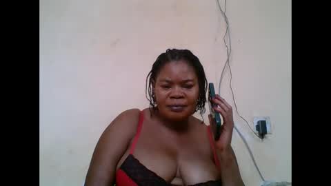 Snapshot of sexydove2 chatting on October 2025 07:50:01 AM EMILY online show from October 2025 07:50:01 AM