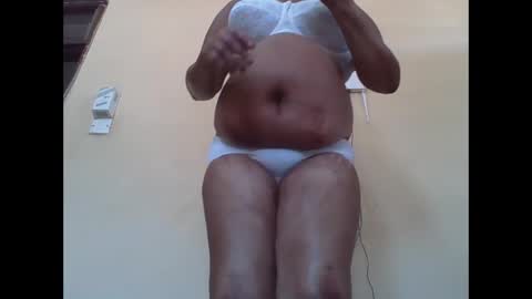 Snapshot of sexydove2 chatting on October 2025 06:47:01 AM EMILY online show from October 2025 06:47:01 AM