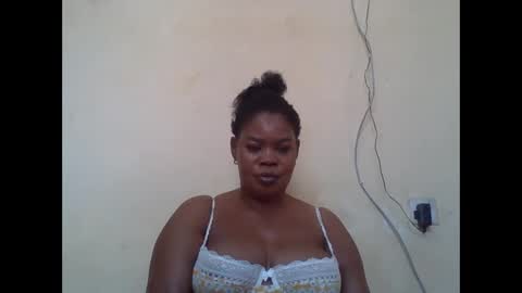 Snapshot of sexydove2 chatting on October 2025 06:36:02 AM EMILY online show from October 2025 06:36:02 AM