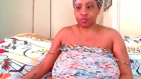 Snapshot of sexyebonylove89 chatting on April 2026 08:42:01 AM sexyebonylove89 online show from April 2026 08:42:01 AM