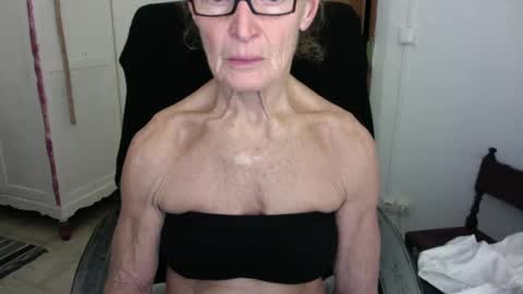 Snapshot of sexyfit58 chatting on February 2025 01:02:02 AM SexyFit58 online show from February 2025 01:02:02 AM