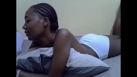 sexyghurl12 online show from February 2026 03:28:02 PM