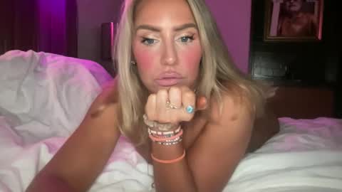 Ashley Love online show from May 2026 07:14:02 AM