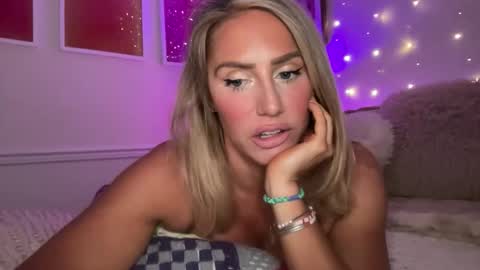 Ashley Love online show from May 2026 01:06:01 PM
