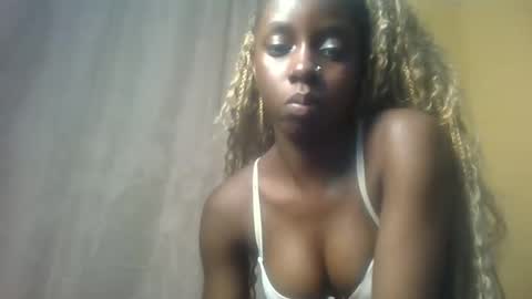 Snapshot of sexykitten200 chatting on November 2025 06:46:01 AM SexyKitty online show from November 2025 06:46:01 AM