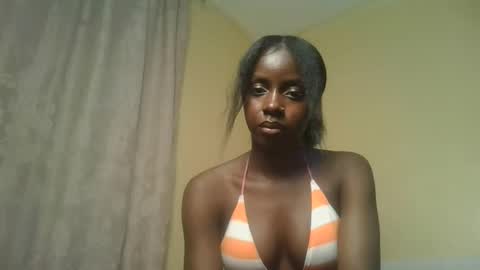 Snapshot of sexykitten200 chatting on November 2025 08:43:01 PM SexyKitty online show from November 2025 08:43:01 PM