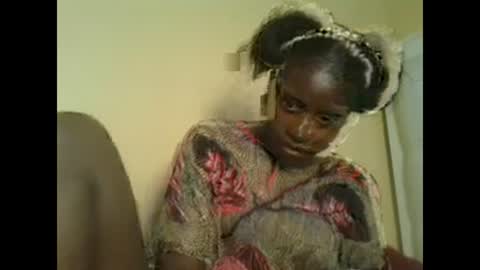 Snapshot of sexykitten200 chatting on November 2025 12:52:01 PM SexyKitty online show from November 2025 12:52:01 PM