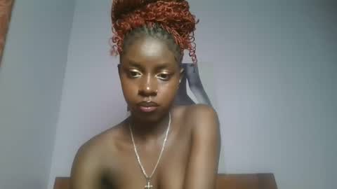 Snapshot of sexykitten200 chatting on December 2025 06:11:01 AM SexyKitty online show from December 2025 06:11:01 AM