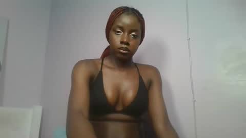 Snapshot of sexykitten200 chatting on December 2025 05:40:02 PM SexyKitty online show from December 2025 05:40:02 PM