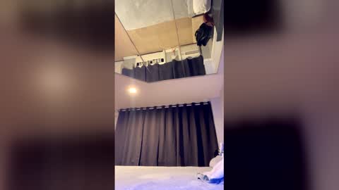 Snapshot of sexylatincouple chatting on February 2026 04:38:01 AM SEXYLATINCOUPLE online show from February 2026 04:38:01 AM