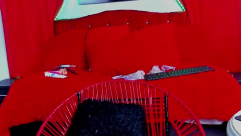 Snapshot of sexylaurita4u chatting on January 2025 03:11:02 PM laura online show from January 2025 03:11:02 PM