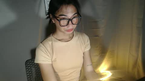Snapshot of sexylaylia chatting on November 2025 09:54:02 AM Laylia3 online show from November 2025 09:54:02 AM