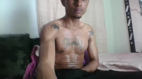 Snapshot of sexyleon69 chatting on February 2026 01:08:02 PM Sexy leon online show from February 2026 01:08:02 PM