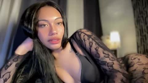 maxine online show from March 2026 08:30:01 PM