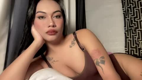 maxine online show from May 2026 05:41:01 PM