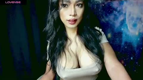 Snapshot of sexymariafoxx chatting on July 2026 11:43:02 PM MariaFoxx online show from July 2026 11:43:02 PM