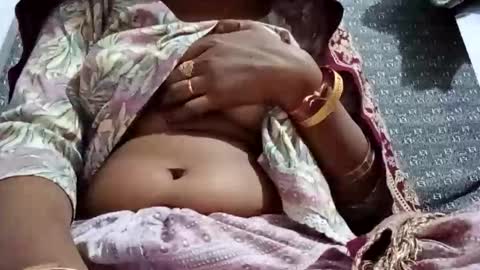 Snapshot of sexymaya8642 chatting on November 2025 12:32:01 AM sexymaya8642 online show from November 2025 12:32:01 AM