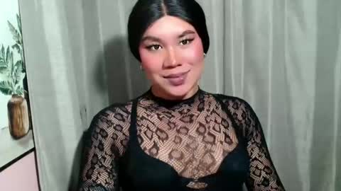 Snapshot of sexymika_xoxo chatting on May 2026 05:46:01 AM Mika online show from May 2026 05:46:01 AM