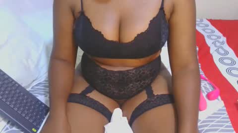 CANDY online show from December 2024 08:33:01 PM