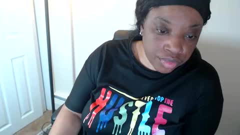 SexyMona online show from May 2026 08:32:01 AM