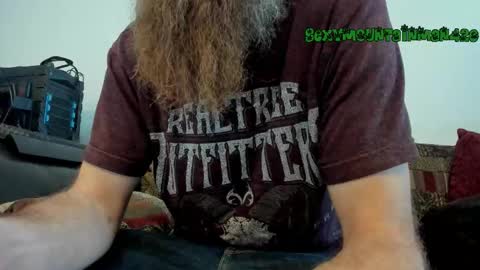 Sexymountainman420 online show from March 2026 07:09:01 PM