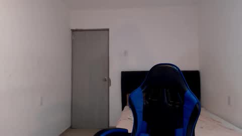 Natalia Duran online show from May 2026 06:05:02 PM