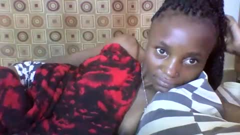 VIVIAN online show from February 2025 01:25:01 PM