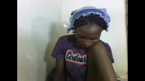 VIVIAN online show from February 2025 07:10:02 PM