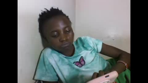 VIVIAN online show from February 2025 07:38:01 PM