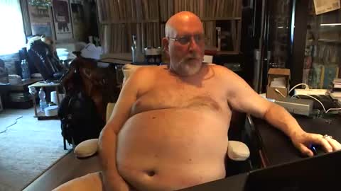 Grizz Lee Bear online show from May 2026 07:36:02 AM