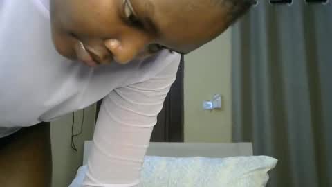 Lee online show from December 2024 06:14:01 PM