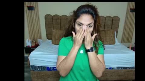 R A C H E L online show from October 2025 11:52:02 AM