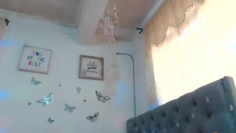 Snapshot of sexysafiravenus chatting on January 2025 05:03:01 PM Venus Independent Model online show from January 2025 05:03:01 PM