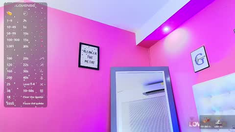 Snapshot of sexysister_ chatting on December 2024 03:11:02 PM Kendall online show from December 2024 03:11:02 PM