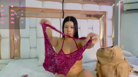 Snapshot of sexysister_ chatting on September 2025 12:29:02 PM Kendall online show from September 2025 12:29:02 PM