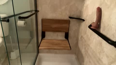 Smooth bi guy online show from March 2026 07:05:01 AM