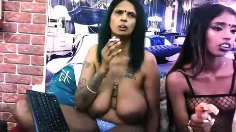 sexyva4u2luv online show from November 2025 09:10:02 AM