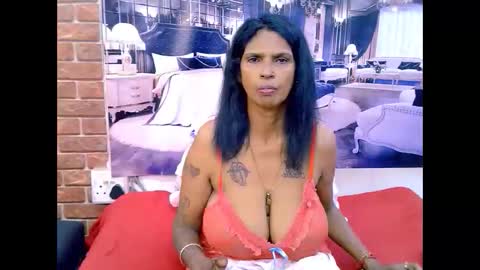 sexyva4u2luv online show from May 2026 05:19:01 PM