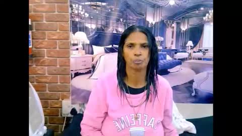 sexyva4u2luv online show from May 2026 05:46:01 AM