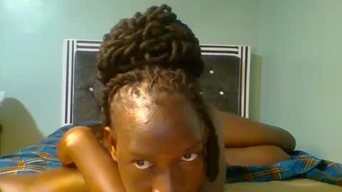 VIVIAN online show from March 2025 05:34:02 PM