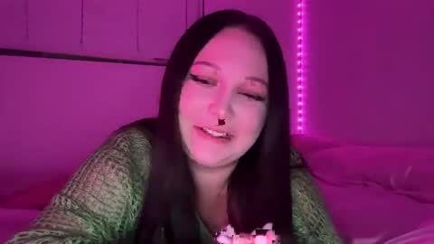 Snapshot of sexywithsaint chatting on May 2026 06:20:02 AM Saint online show from May 2026 06:20:02 AM