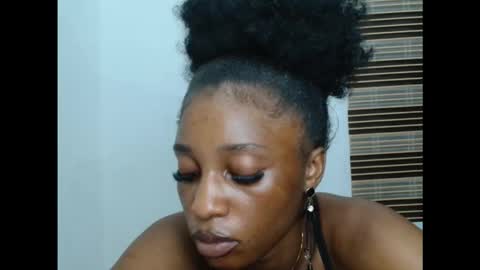 Snapshot of sexyxbitchgirl chatting on February 2026 11:22:01 PM sexyxbitchgirl online show from February 2026 11:22:01 PM