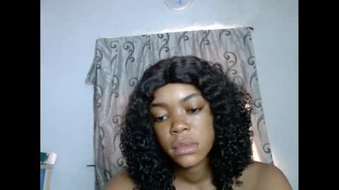 Snapshot of sexyxbunnyxx chatting on February 2025 07:50:02 AM Blue online show from February 2025 07:50:02 AM