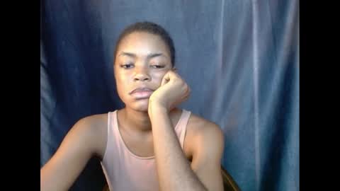 Snapshot of sexyxbunnyxx chatting on March 2025 09:51:01 AM Blue online show from March 2025 09:51:01 AM